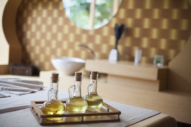 Relax and Rejuvenate: The Benefits of a Back Massage for Your Health and Wellness